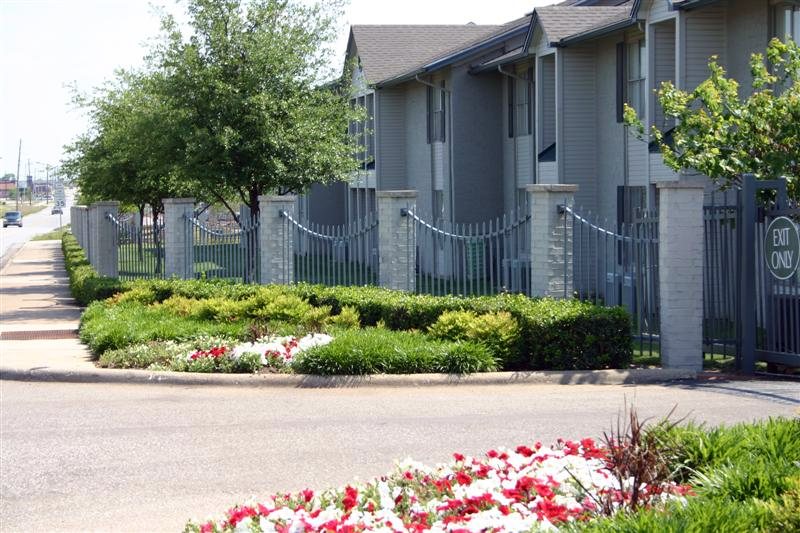 Willow Tree Apartments   Wt Photo Security Fence 